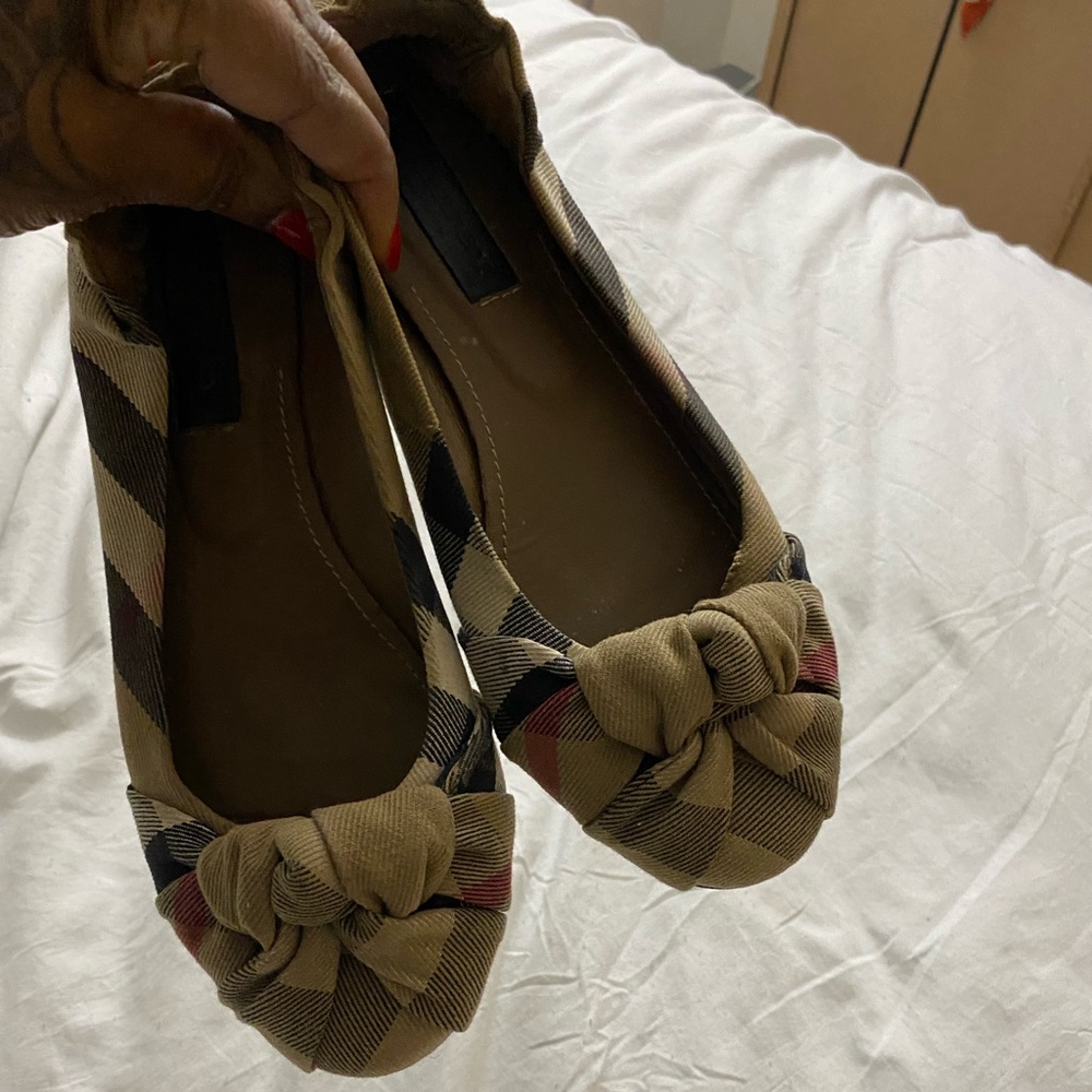 Burberry Flats